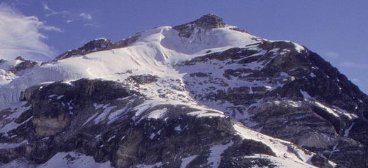Yala-peak-climbing